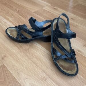 Noat “Paris” strappy sandals